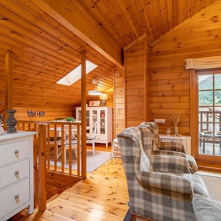 Espectacular Apartamento De Madera Frente Al Rio Ter - 캄프로돈 외부 사진