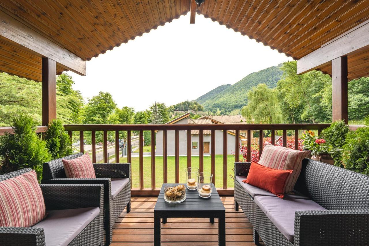 Espectacular Apartamento De Madera Frente Al Rio Ter - 캄프로돈 외부 사진