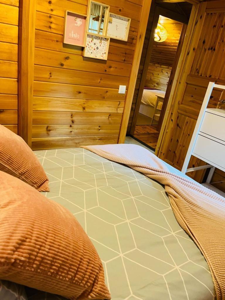 Espectacular Apartamento De Madera Frente Al Rio Ter - 캄프로돈 외부 사진